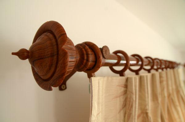 Cost of Curtain Rod Mounting in Vacaville