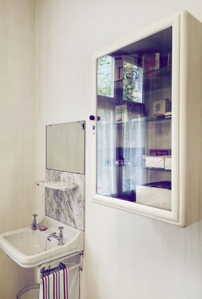Cost of Medicine Cabinet Installation in Vacaville